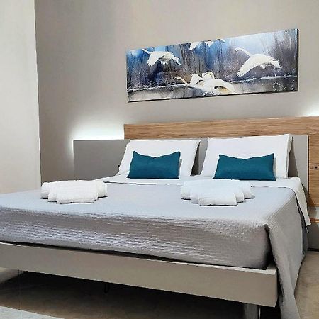 Fd Apartments - Zoe Prestigioso Appartamento Vicino Alla Stazione E Al Centro Monopoli Kültér fotó