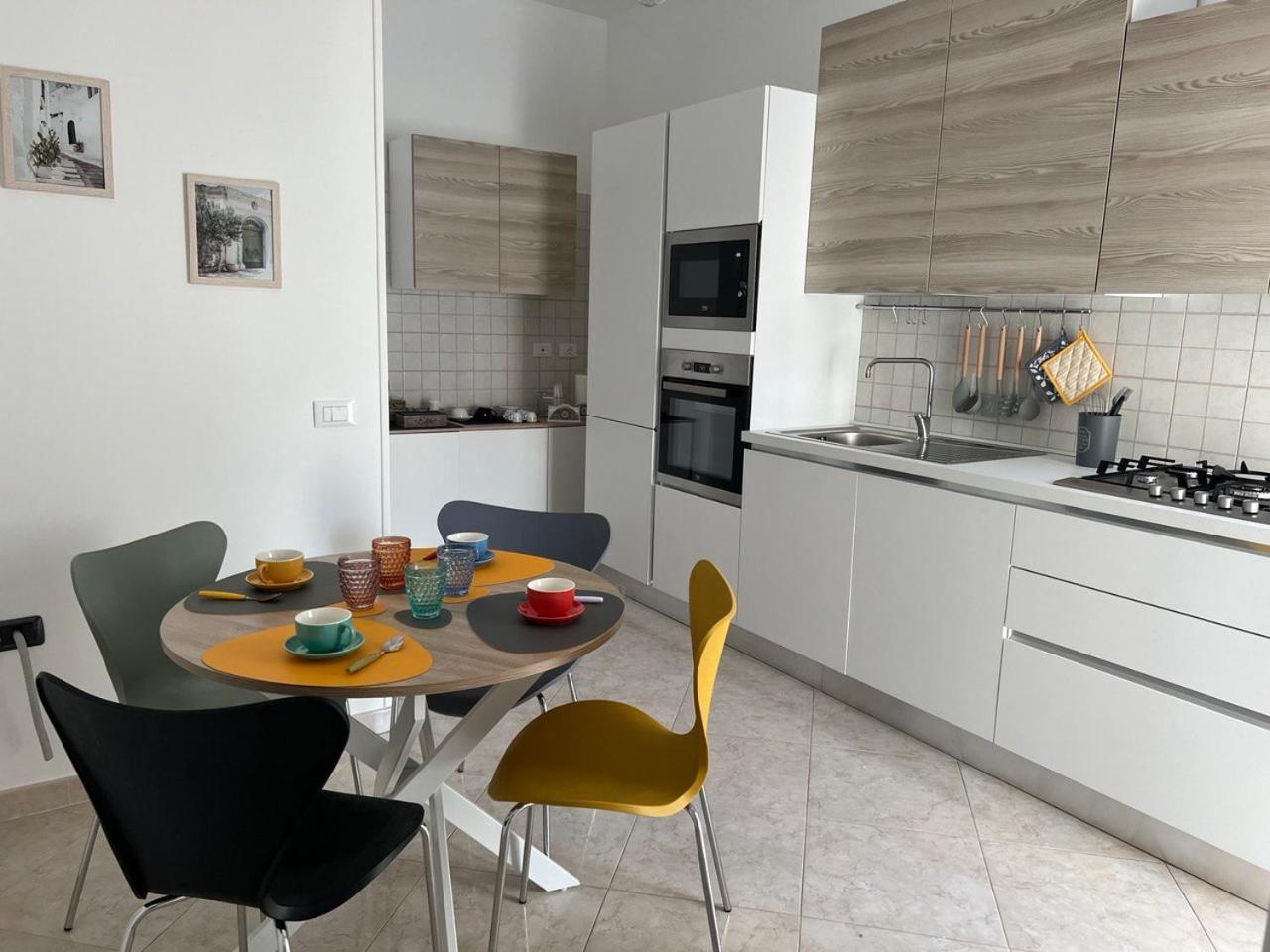 Fd Apartments - Zoe Prestigioso Appartamento Vicino Alla Stazione E Al Centro Monopoli Szoba fotó
