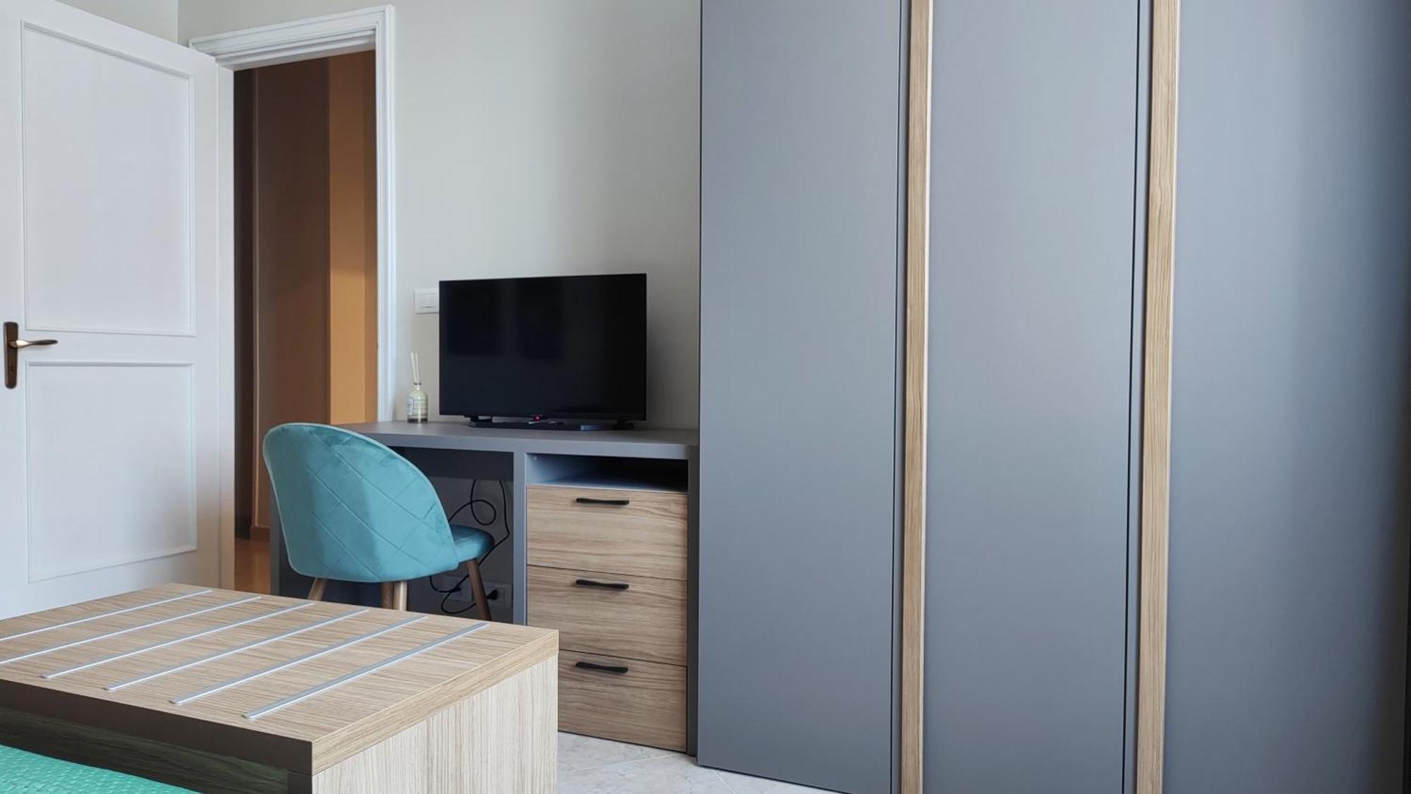 Fd Apartments - Zoe Prestigioso Appartamento Vicino Alla Stazione E Al Centro Monopoli Kültér fotó